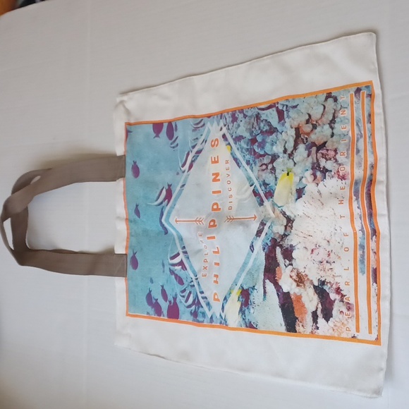 4/$40 New Lightweight Philippines Fabric Tote - Picture 1 of 8